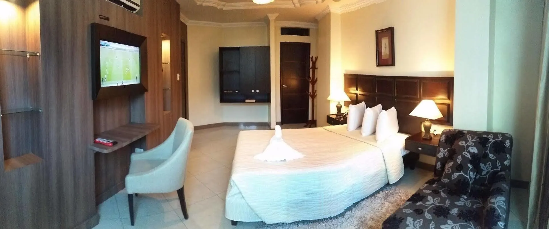 ****  Atlantic Blue Hotel Guayaquil Ecuador