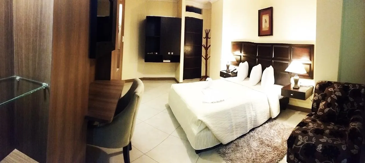 Atlantic Blue Hotel グアヤキル