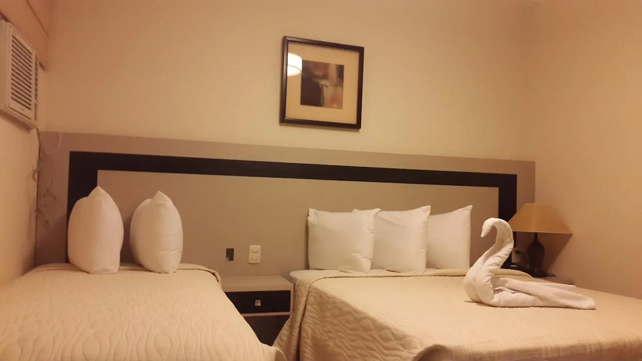 Atlantic Blue Hotel グアヤキル